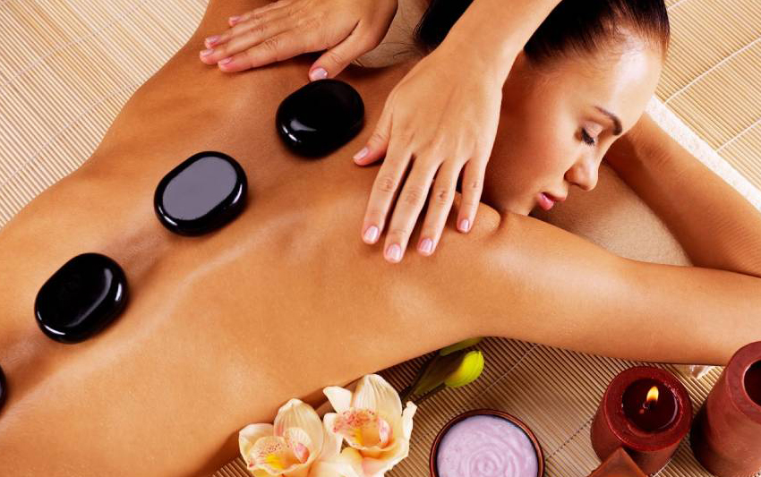 Phương pháp massage đá nóng
