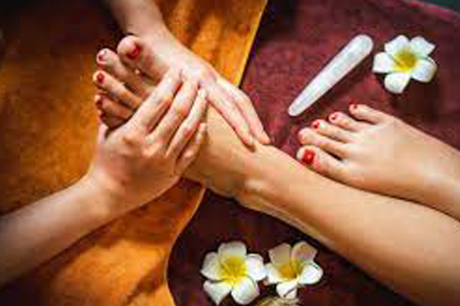 Tủ ngay 5 bước đơn giản massage chân tại nhà